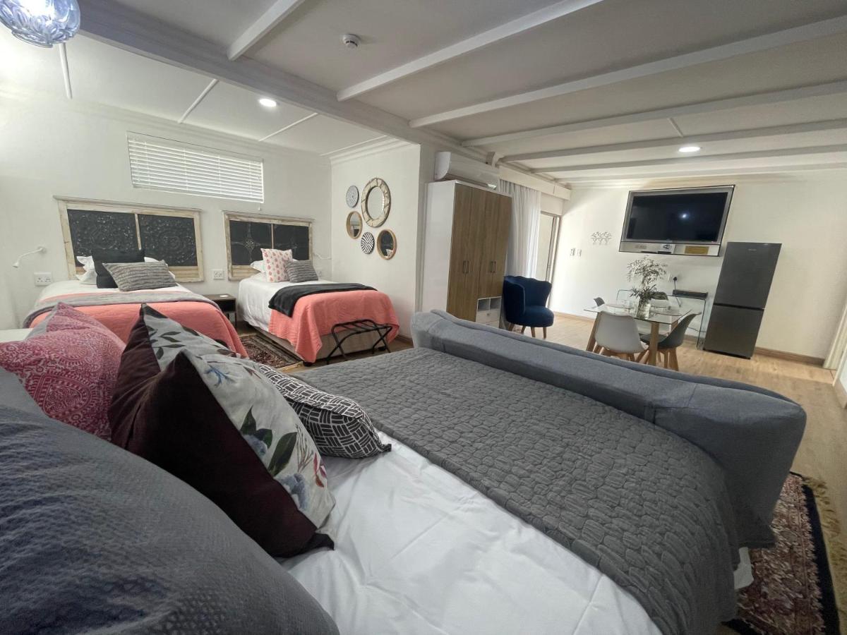 Inbloem Hotel Bloemfontein Buitenkant foto