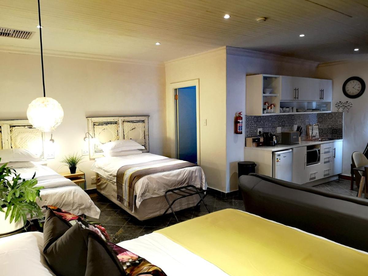 Inbloem Hotel Bloemfontein Buitenkant foto